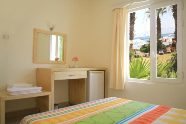 Meteor Beach Hotel Тургутрейс Стая снимка