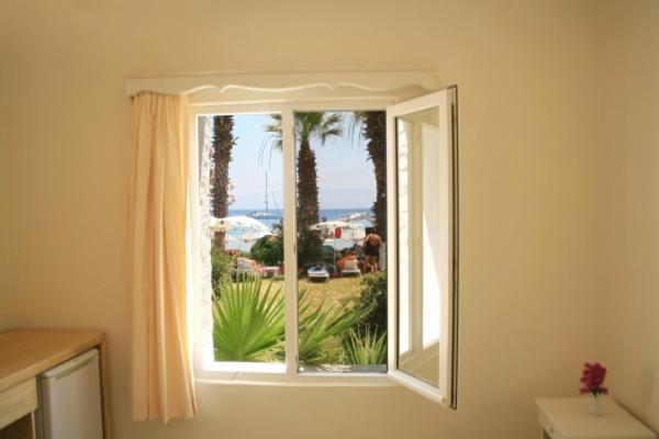 Meteor Beach Hotel Тургутрейс Стая снимка