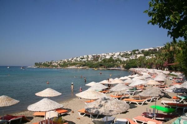 Meteor Beach Hotel Тургутрейс Екстериор снимка
