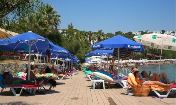 Meteor Beach Hotel Тургутрейс Екстериор снимка