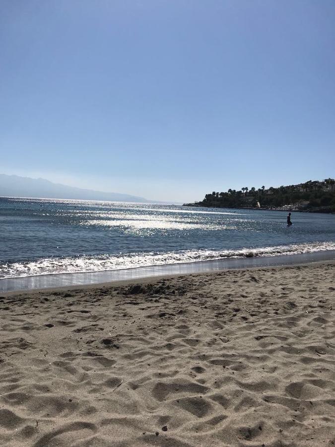 Meteor Beach Hotel Тургутрейс Екстериор снимка