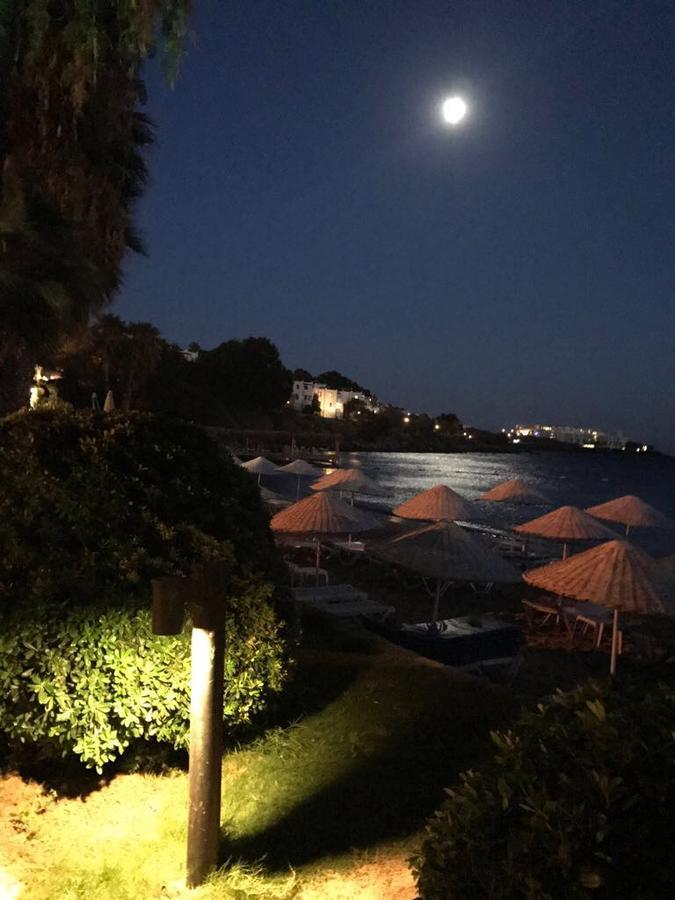 Meteor Beach Hotel Тургутрейс Екстериор снимка